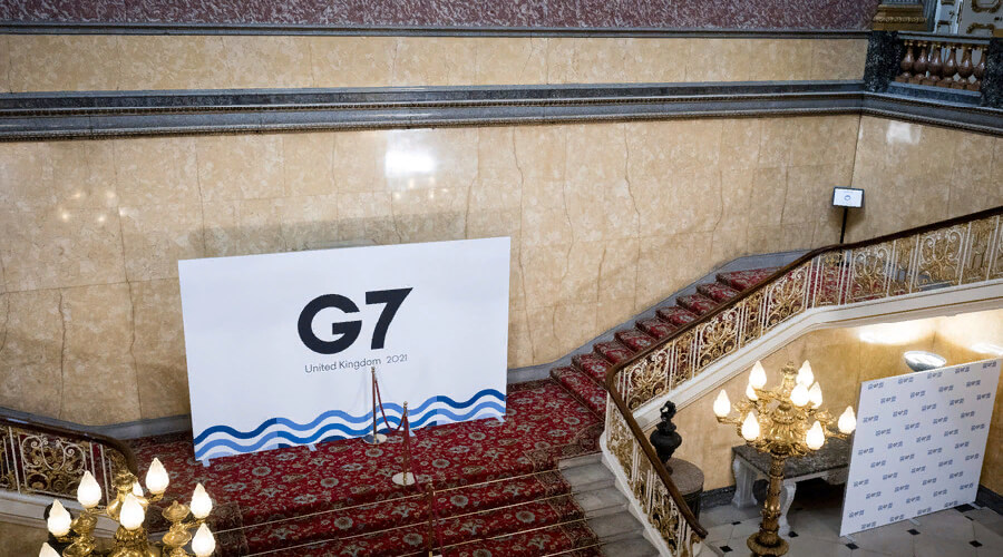    G7      
