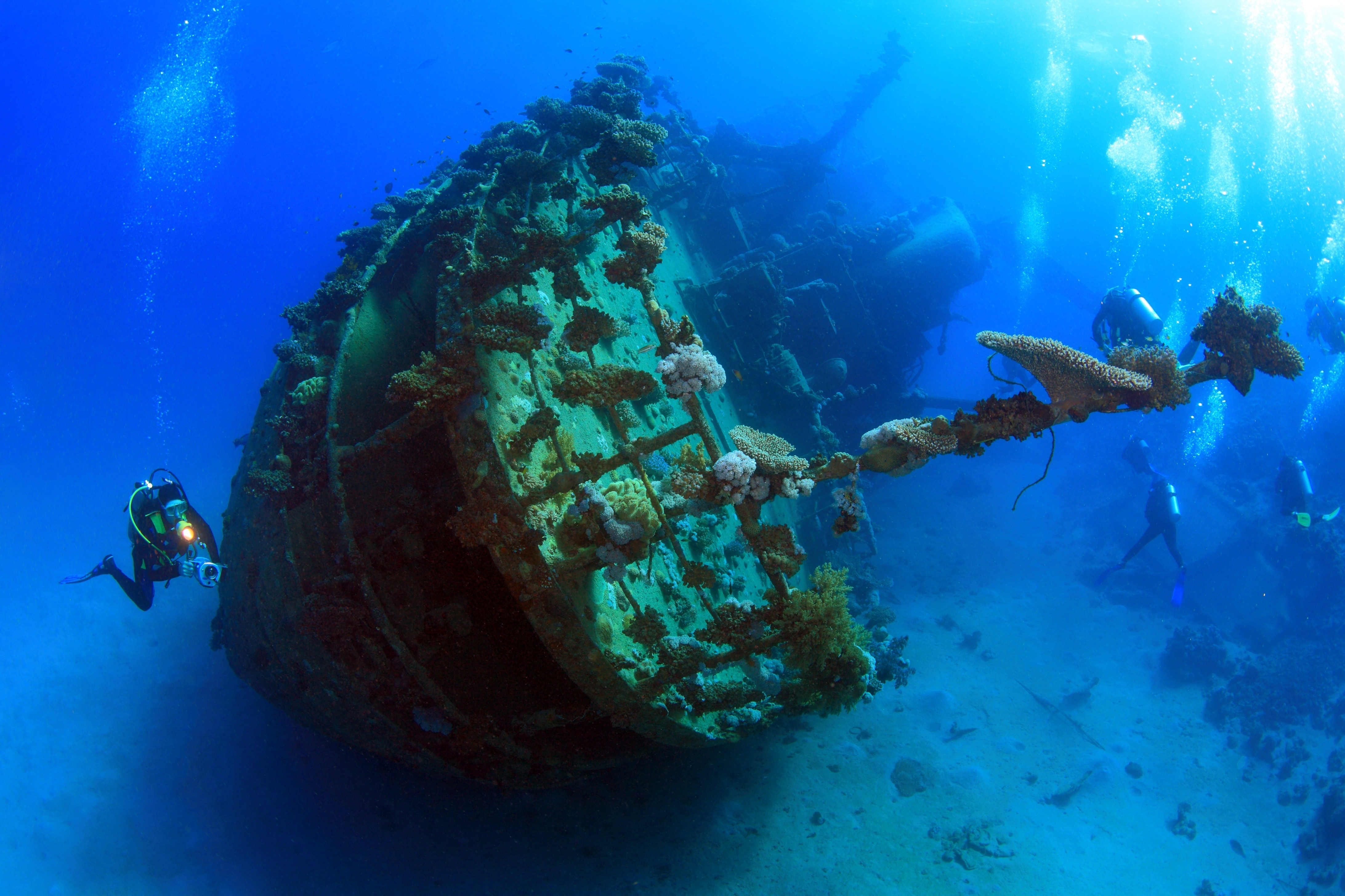 Подводный мир корабли