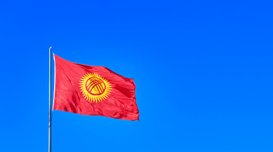 Власти Киргизии объявили траур по жертвам конфликта с Таджикистаном