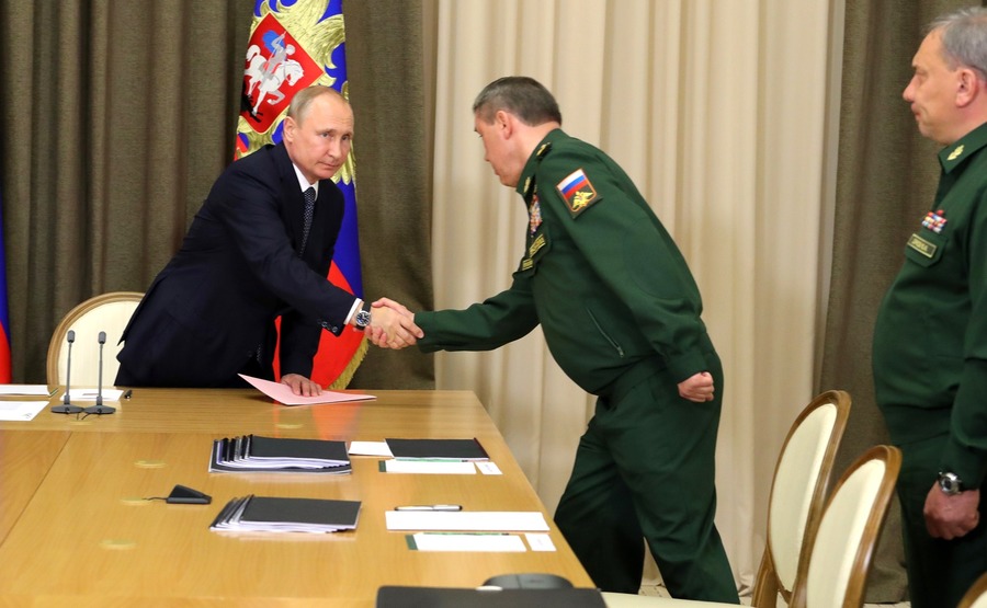 Владимир Путин и Валерий Герасимов