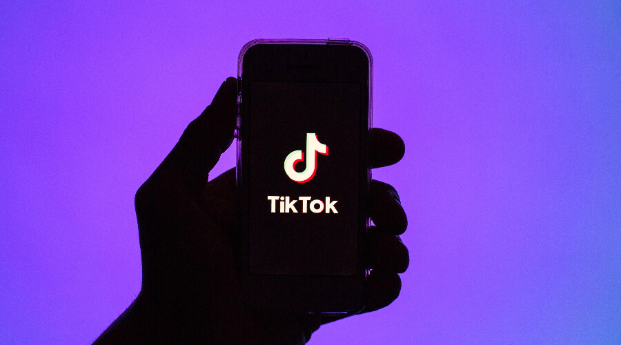 TikTok рассказал о призывах к подросткам совершить массовый суицид