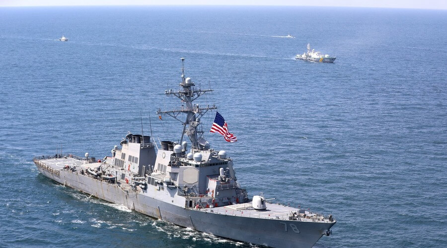 США пригрозили России входом боевых кораблей в воды Крыма