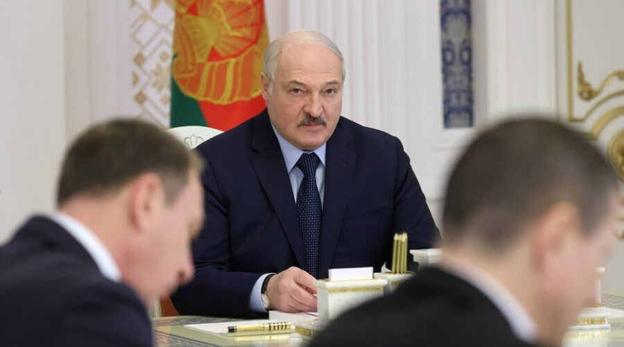 «Дальше хуже будет»: Александр Лукашенко назначил нового министра и заявил о войне