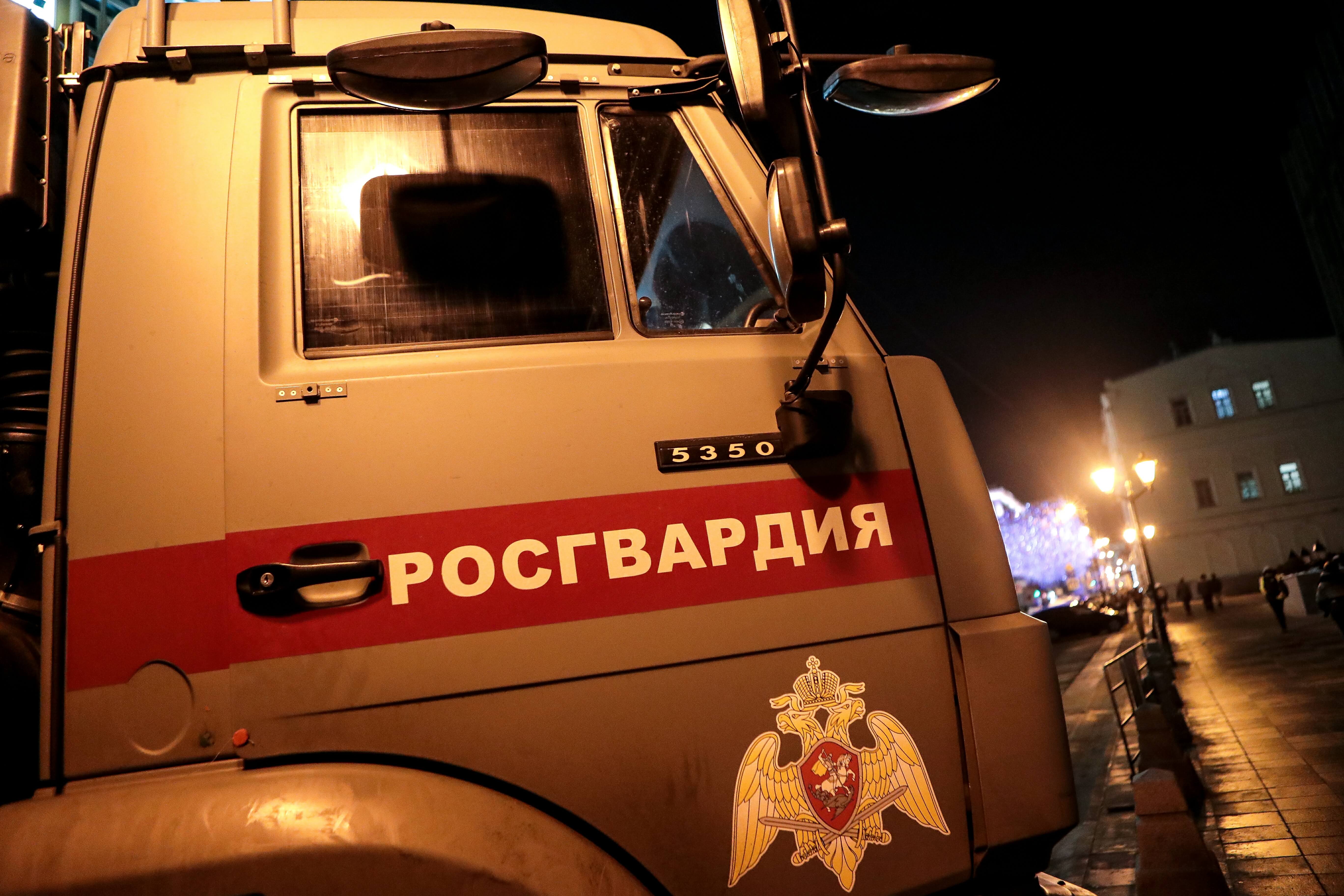 Студента хотят выдворить из России после акции за Алексея Навального Студента хотят выдворить из России после акции за Алексея Навального