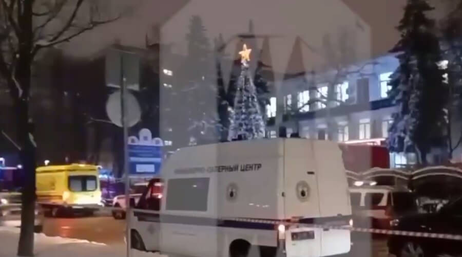 В МФЦ Москвы прибыл наряд сапёров после стрельбы с жертвами