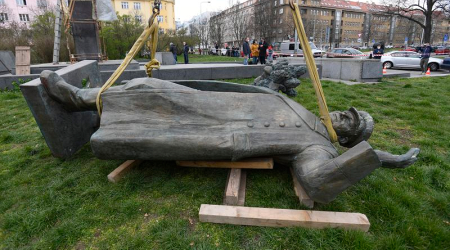 памятник маршалу СССР Ивану Коневу 