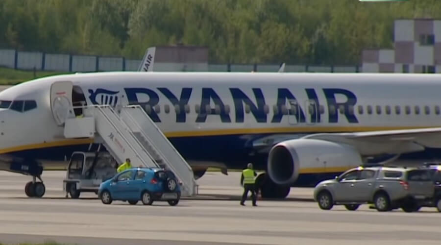 «Заставить летчика приземлиться в Минске»: прокуратура опровергла версию Лукашенко о посадке Ryanair в Беларуси