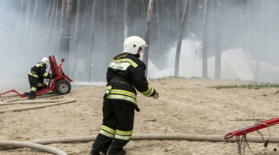 Природные пожары в Сибири и на Урале унесли жизнь 16 человек и уничтожили уже 730 домов