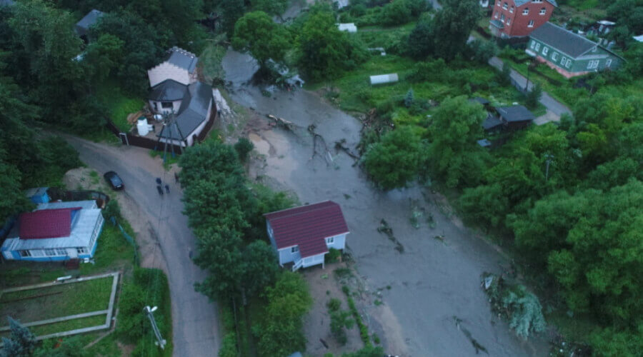Пострадавшим после потопа жителям Рузы подарили технику и велосипеды