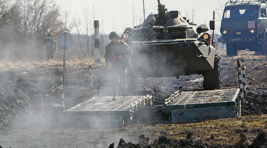 Киев: Россия разместила у границы с Украиной 80 тысяч военных