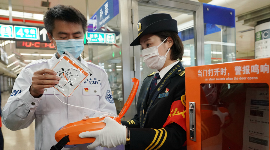 В Пекине из-за вспышки коронавируса закрывают метро