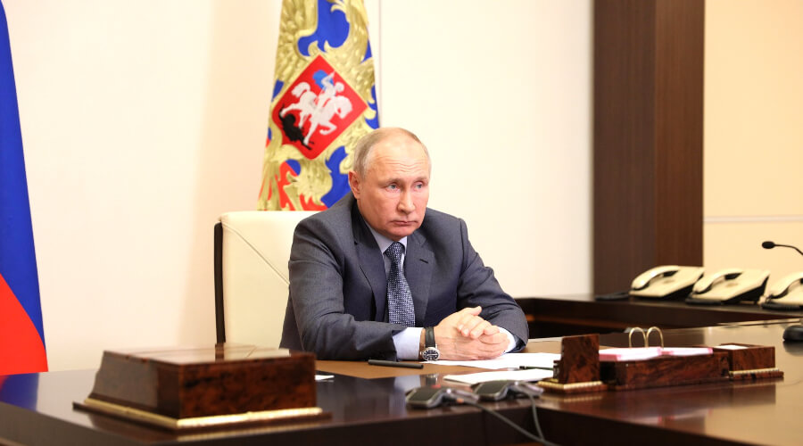В Кремле не рады выдвижению Путина на Нобелевскую премию за внесение в Конституцию поправки о Боге