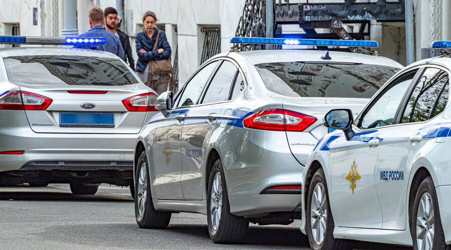 В Петербурге полиция активно стремится проникнуть на культурную выставку