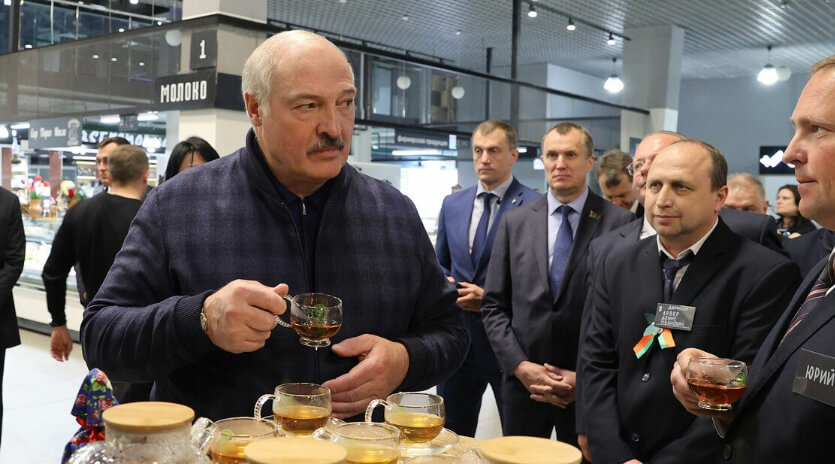 Александр Лукашенко «разоблачил» связанную с ремонтом храма в Будславе цель оппозиции