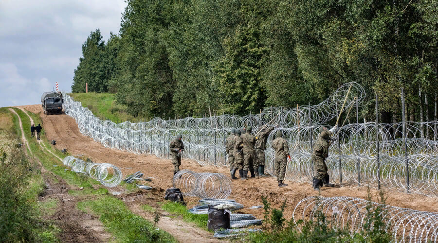 Польша отгородится от Беларуси забором за 414 миллионов долларов