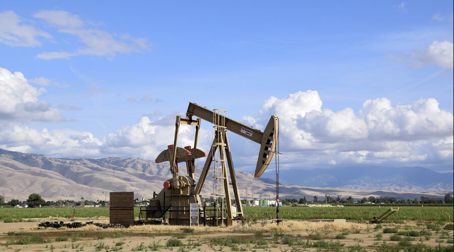 Страны ОПЕК перевыполнили план по сокращению нефтедобычи