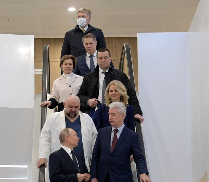 Владимир Путин и Дмитрий Песков в Коммунарке Владимир Путин и Дмитрий Песков в Коммунарке