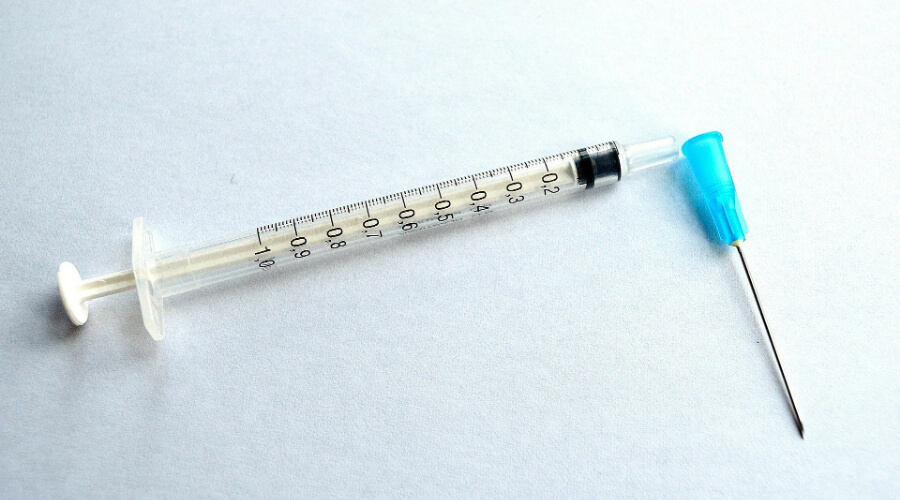 Прививку от COVID-19 вакциной «Вектора» придется обновлять