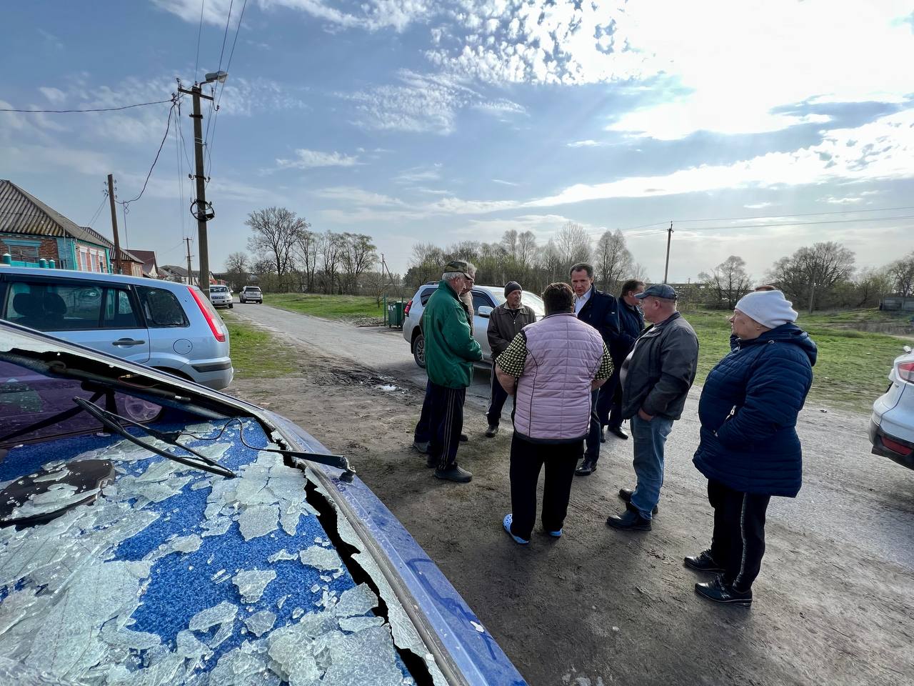 В Сети появились фото разрушенных домов после обстрела села в Белгородской  области