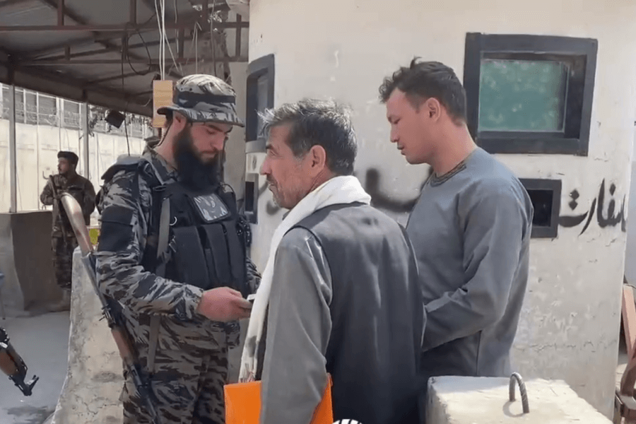 Скриншот из видео РИА "Новости" Скриншот из видео РИА "Новости"