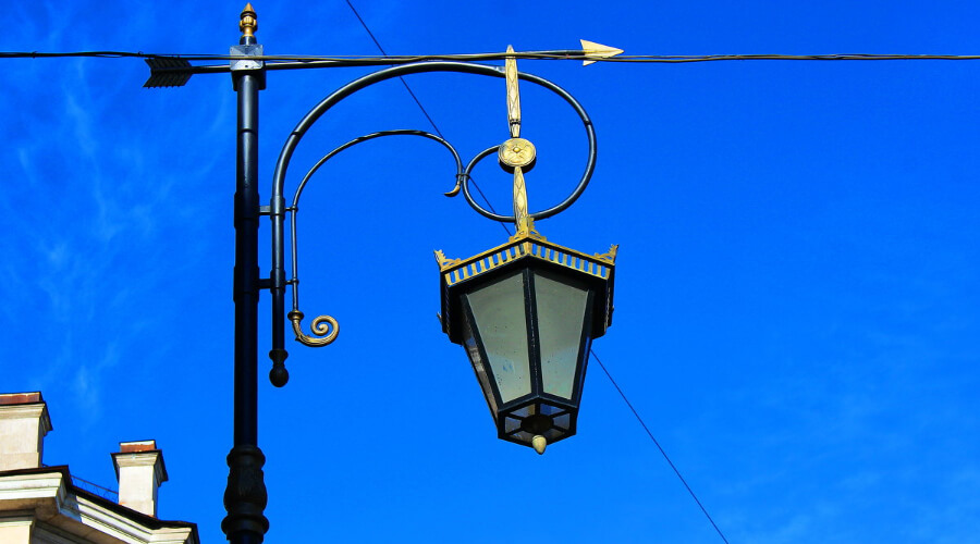 Санкт-Петербург не справляется с освещением города: выделены средства