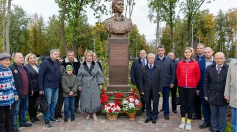 В Подмосковье открыли памятник Герою Советского Союза Екатерине Деминой