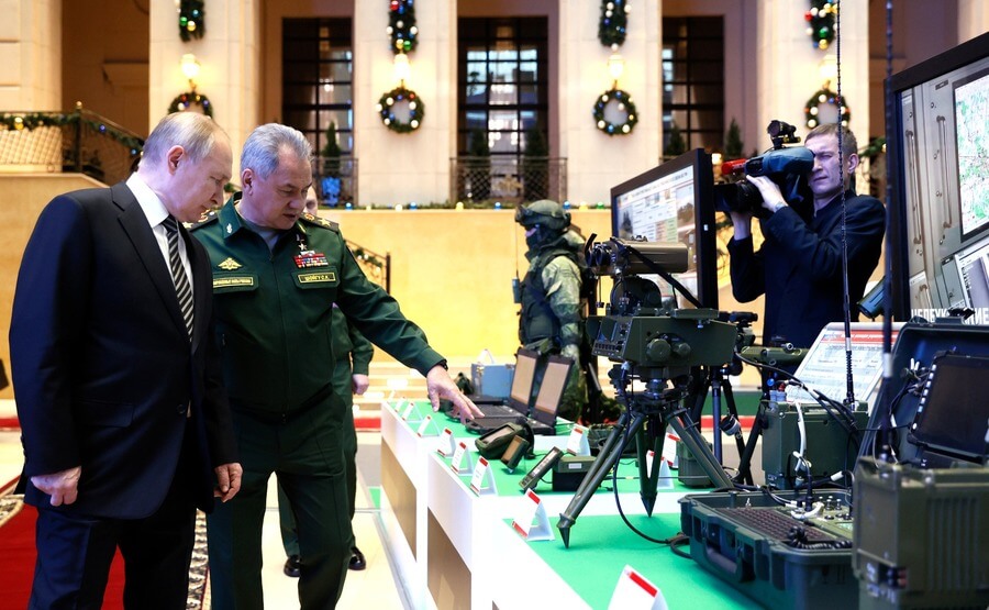 Владимир Путин и Сергей Шойгу Владимир Путин и Сергей Шойгу
