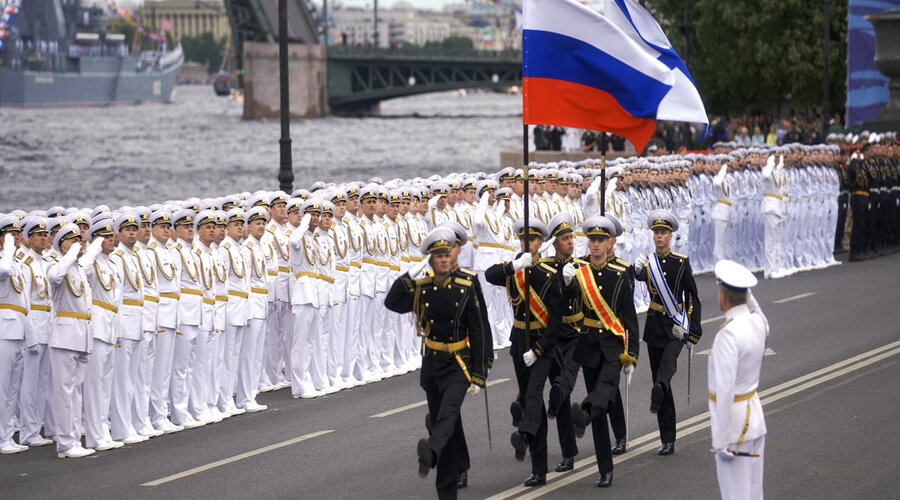 Владимир Путин приехал на парад: в Кронштадте полная готовность