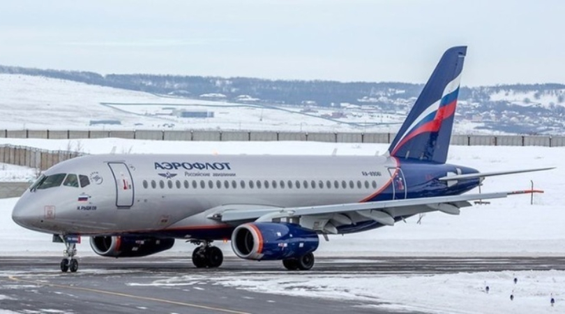 Вылетевший из Москвы в Пермь «Суперджет» вернулся в столицу из-за проблем с двигателем