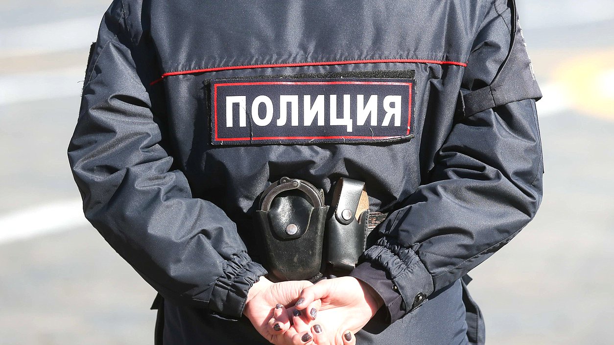 В Брянске бывший полицейский сел на 13,5 лет за убийство подростка 