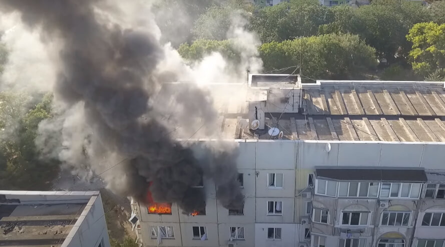В Керчи после взрыва в жилом доме эвакуировали всех жильцов