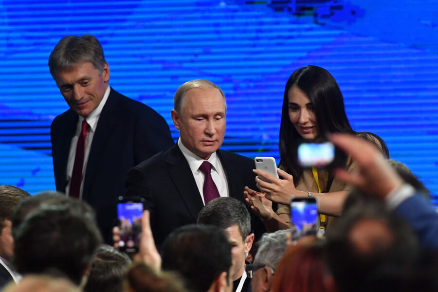 Дмитрий Песков и Владимир Путин Дмитрий Песков и Владимир Путин