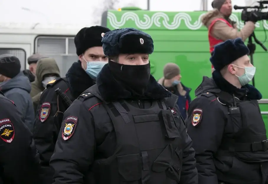 В России начали публиковать данные силовиков, задерживающих протестующих